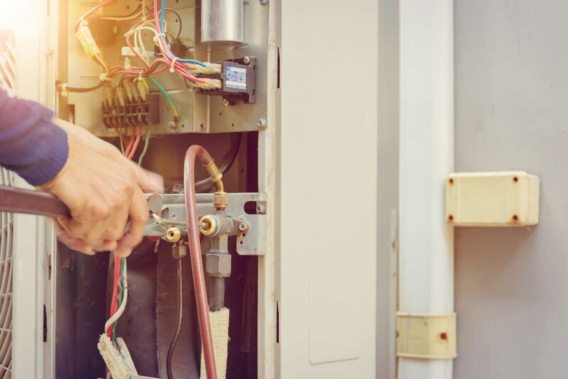 Mwm Gas&Energy - Bransamente electrice, sisteme fotovoltaice